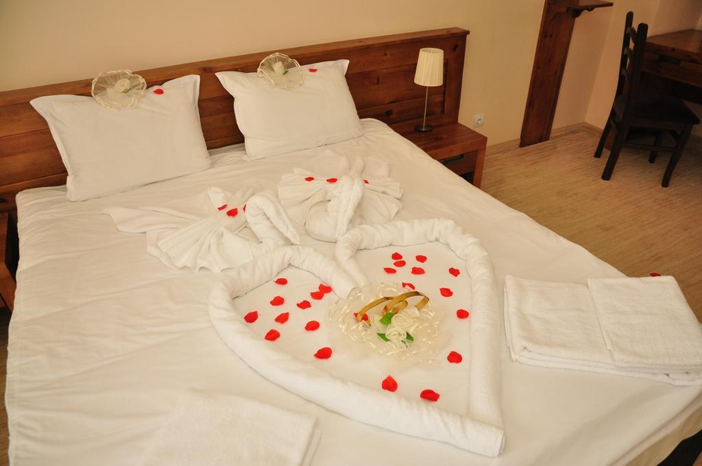 3 Mountains Hotel Bansko Bagian luar foto
