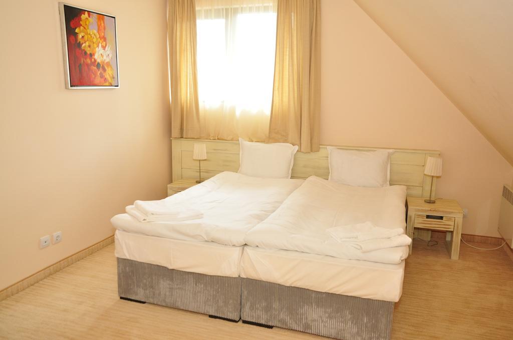 3 Mountains Hotel Bansko Bagian luar foto
